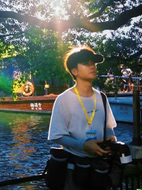 杨斯铭